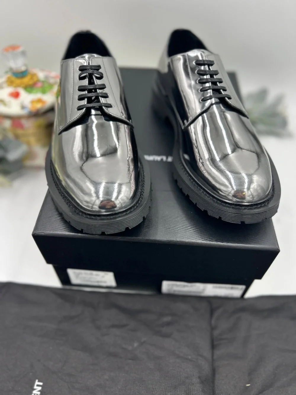**************Men’s Saint Laurent Soft Laminator Army 20 Derby Shoes.  Size 42/9